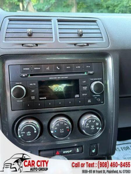 2012 Dodge Challenger SXT