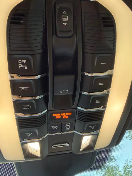 2018 Porsche Cayenne Base