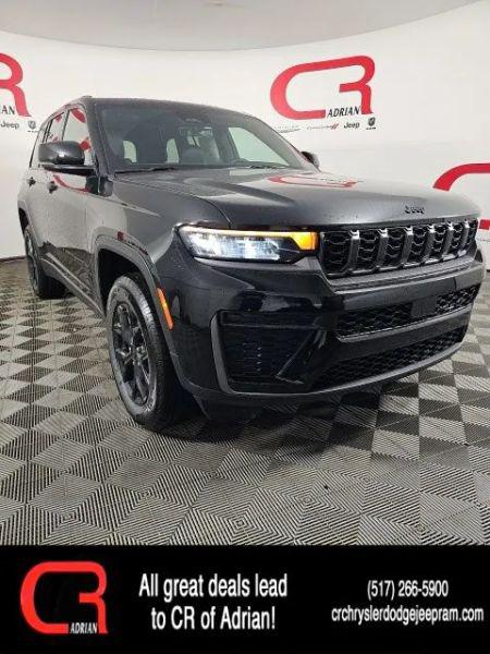 2026 Jeep Grand Cherokee Altitude 4x4 for sale in Adrian, MI