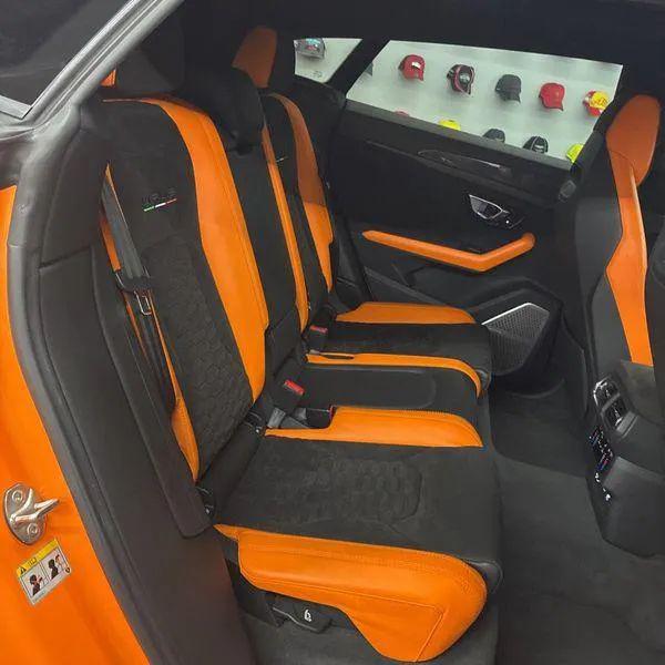 2021 Lamborghini Urus Graphite Capsule