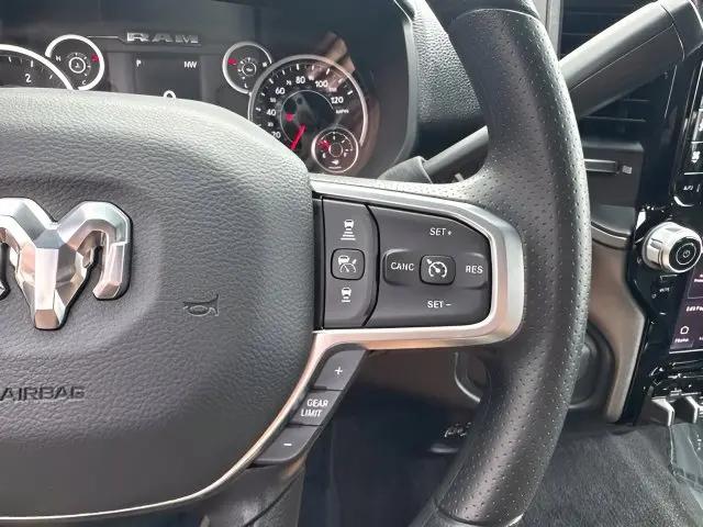 2026 Ram 2500 Black Express Crew Cab 4x4 64 Box