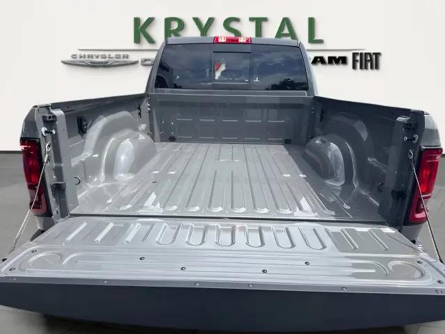 2026 Ram 2500 Black Express Crew Cab 4x4 64 Box