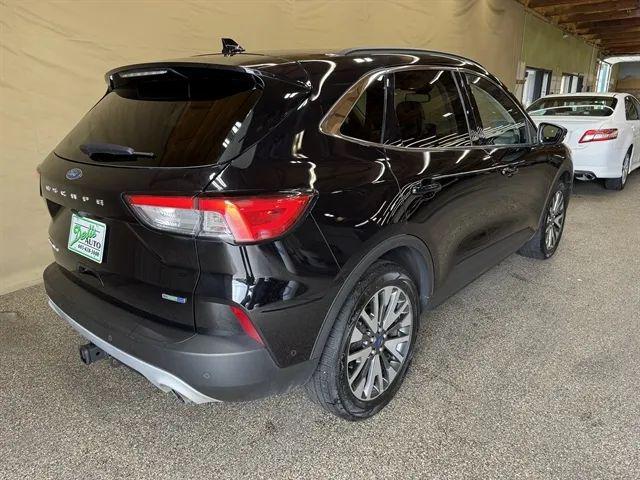 2020 Ford Escape Titanium