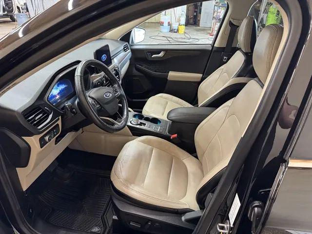 2020 Ford Escape Titanium