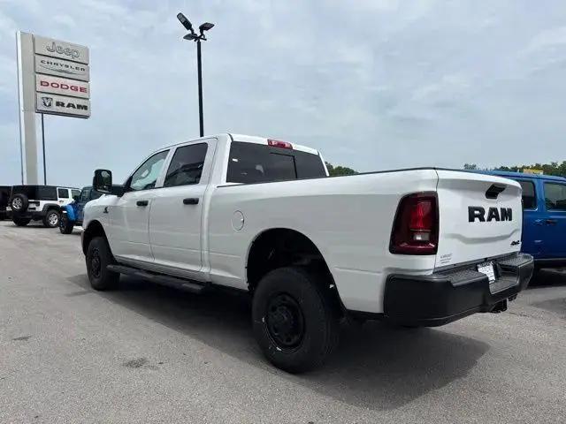 2026 Ram 2500 Tradesman Crew Cab 4x4 64 Box