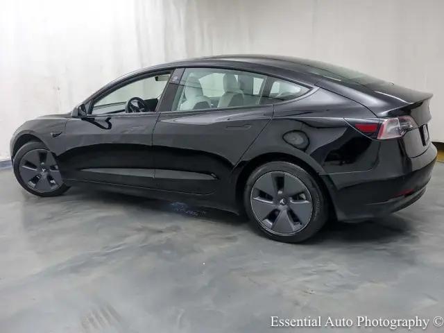 2022 Tesla Model 3 Rear-Wheel Drive