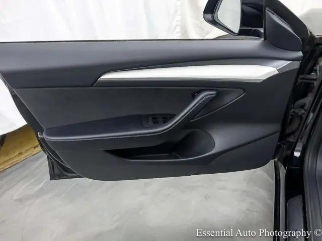 2022 Tesla Model 3 Rear-Wheel Drive