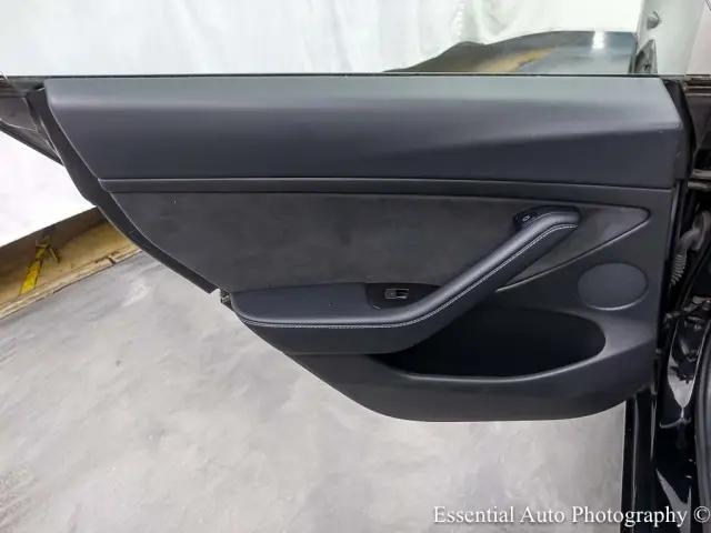 2022 Tesla Model 3 Rear-Wheel Drive