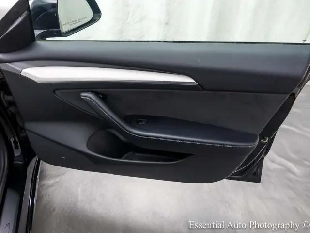 2022 Tesla Model 3 Rear-Wheel Drive