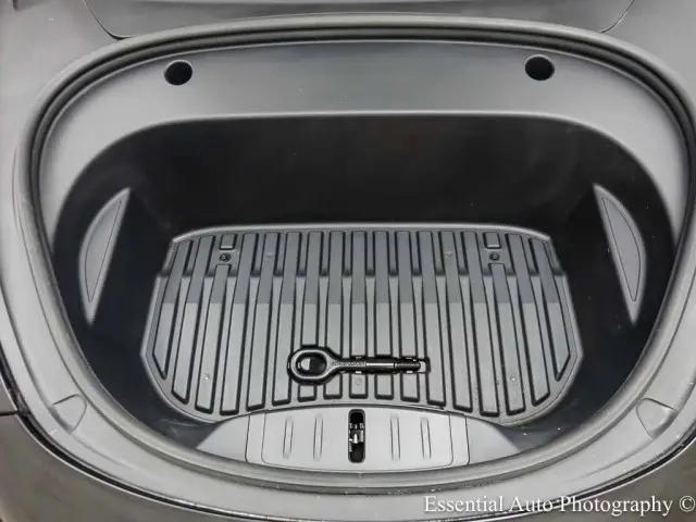 2022 Tesla Model 3 Rear-Wheel Drive