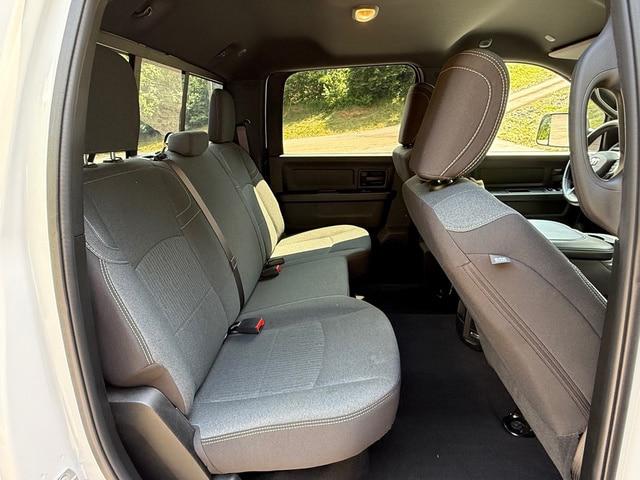 2021 Ram 3500 Tradesman Crew Cab 4x4 8' Box