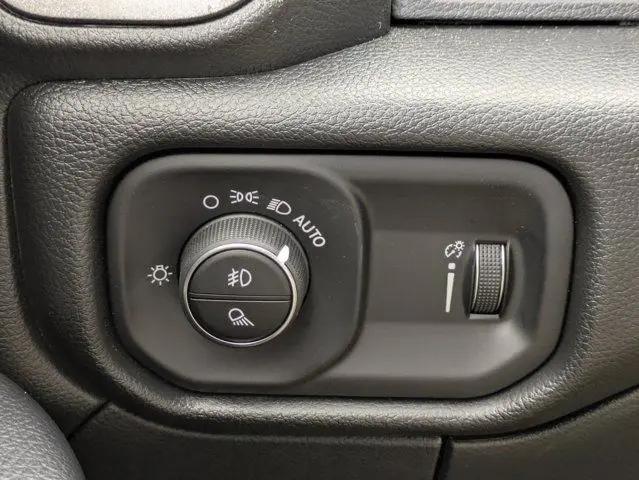 2026 Ram 2500 Tradesman Regular Cab 4x2 8 Box