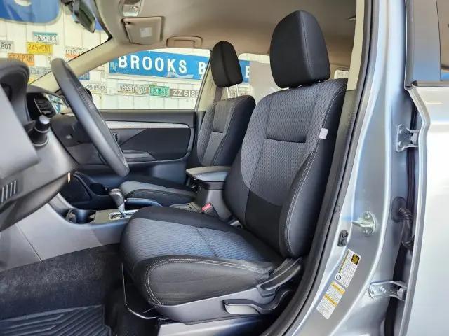 2015 Mitsubishi Outlander ES