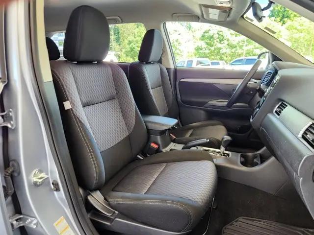2015 Mitsubishi Outlander ES