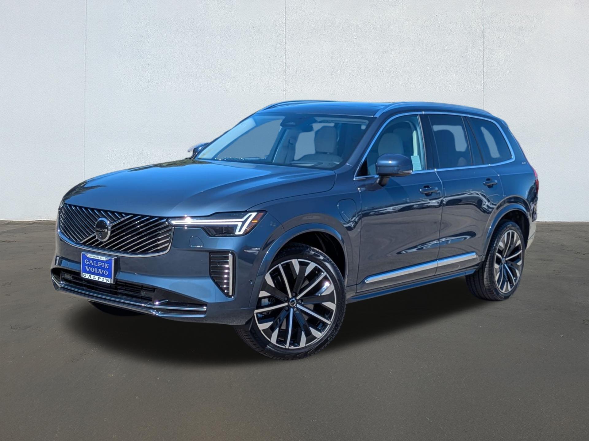 Denim Blue Metallic 2026 Volvo XC90 Recharge T8 Ultra Bright Theme 7-Passenger eAWD SUV / Crossover Automatic