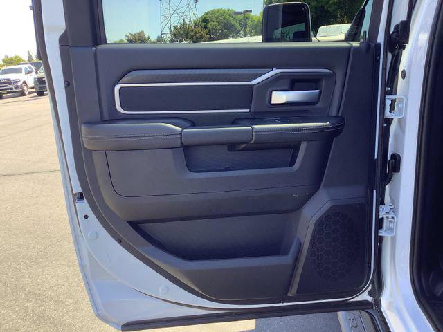 2025 Ram 2500 Big Horn Crew Cab 4x4 64 Box