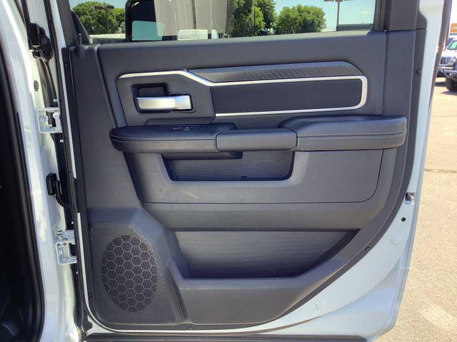 2025 Ram 2500 Big Horn Crew Cab 4x4 64 Box