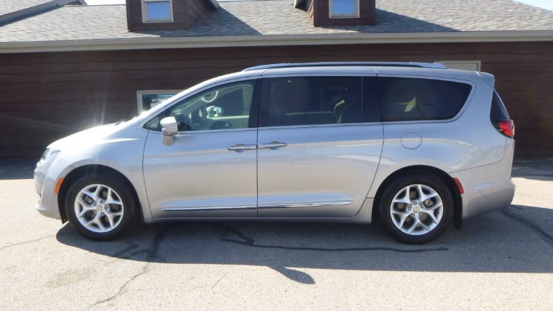 2020 Chrysler Pacifica Touring L Plus for sale in Lincoln, NE