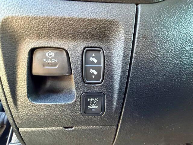 2025 Ram 1500 Laramie Crew Cab 4x4 5'7" Box