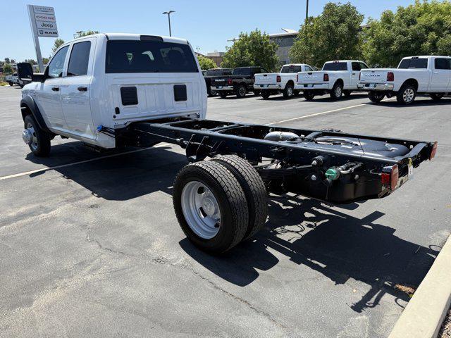 2026 RAM 5500 Chassis RAM 5500 TRADESMAN CHASSIS CREW CAB 4X4 84 CA