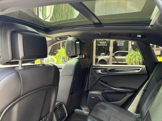 2021 Porsche Macan Base AWD 4dr SUV