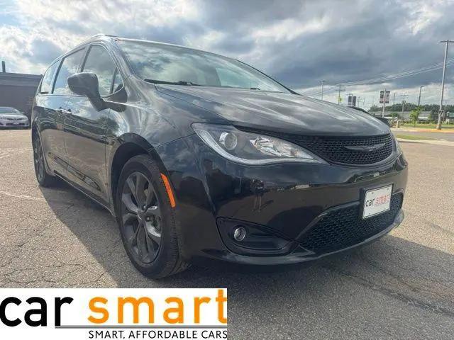 2020 Chrysler Pacifica Touring L for sale in Weston, WI