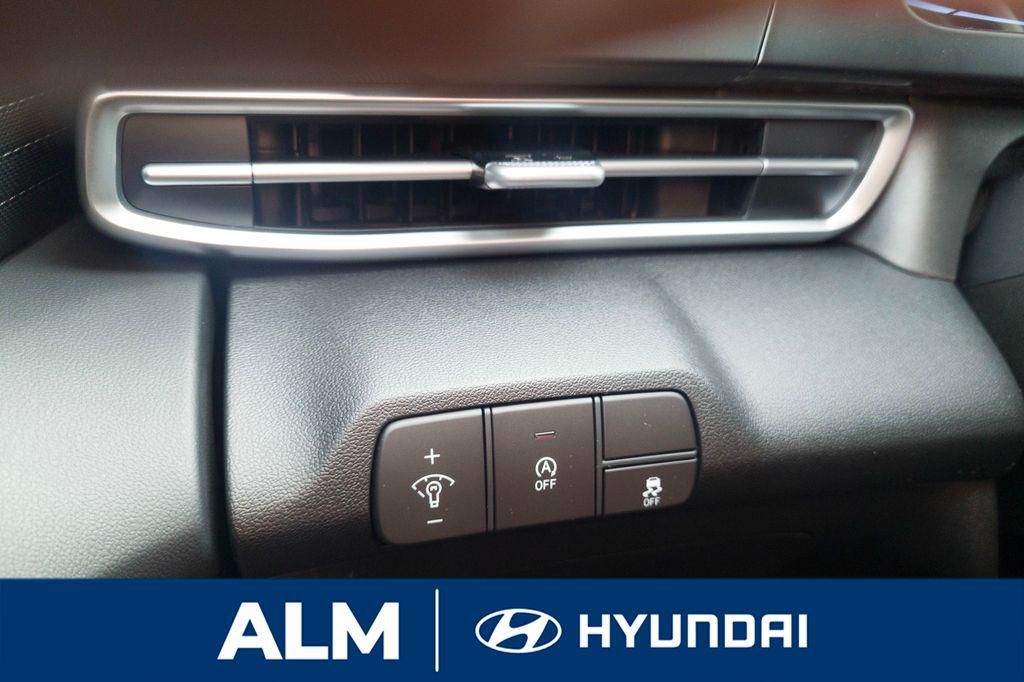 New 2026 Serenity White Pearl HYUNDAI SE image 31