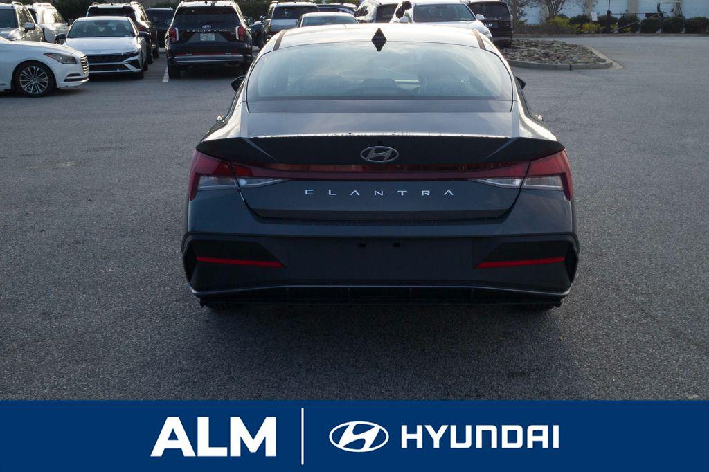 New 2026 Gray Hyundai SE image 7