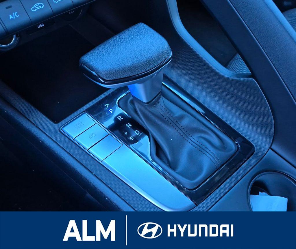 New 2026 Gray HYUNDAI SE image 26