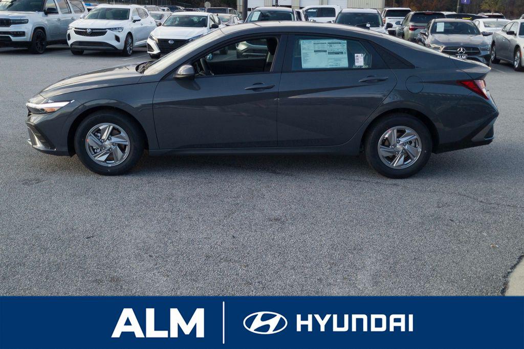 New 2026 Amazon Gray HYUNDAI SE image 10