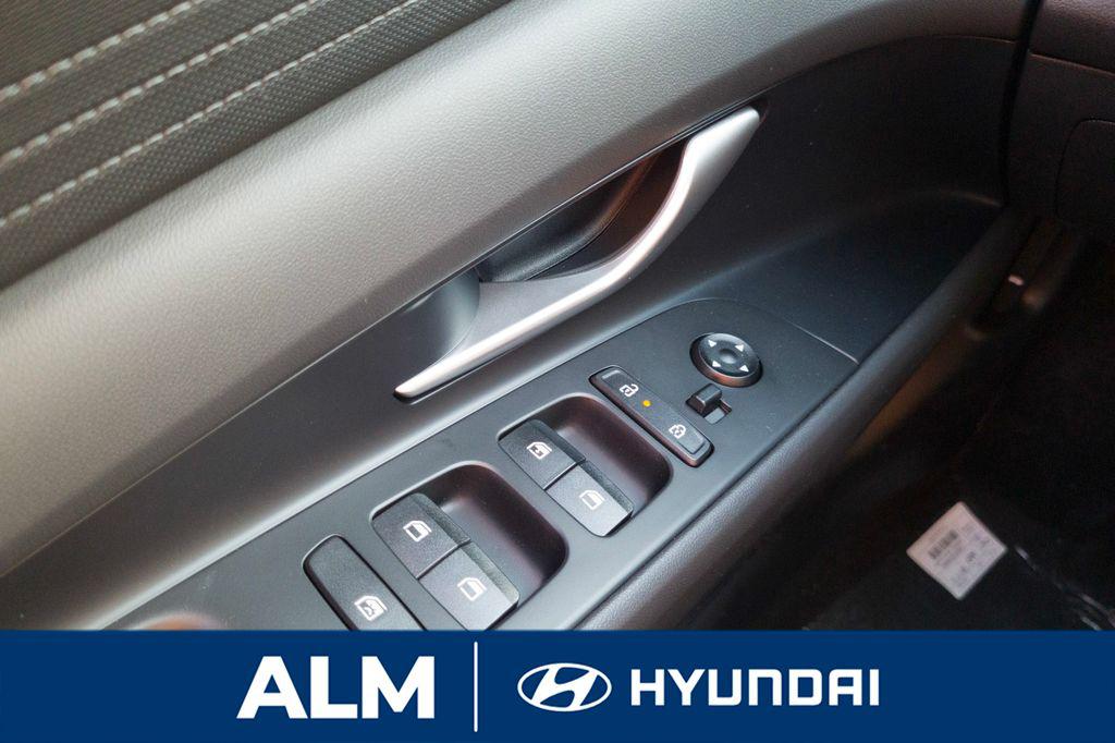 New 2026 Amazon Gray HYUNDAI SE image 31