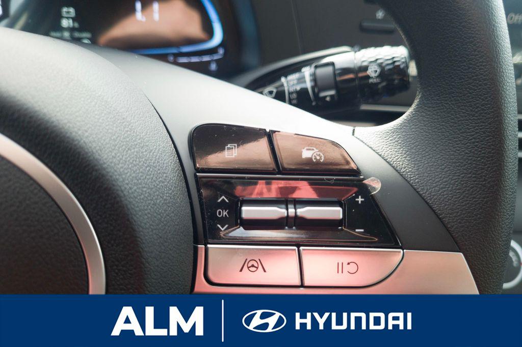New 2026 Serenity White Pearl HYUNDAI SE image 25