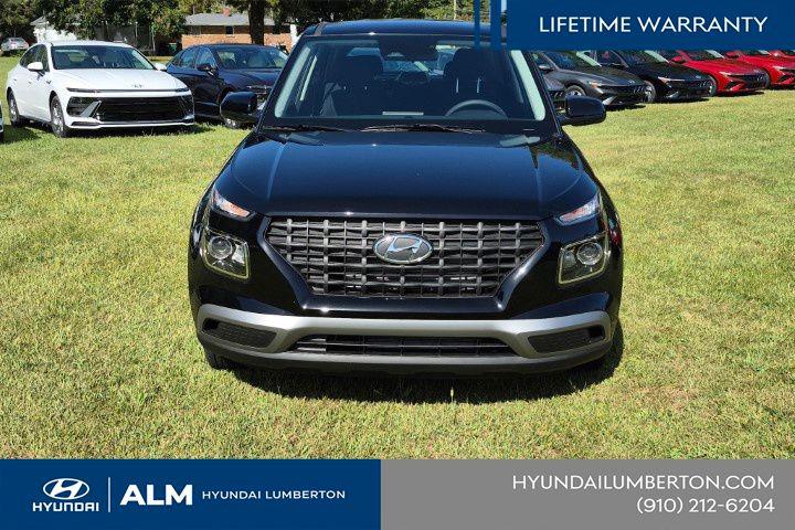 New 2026 Onyx Black Hyundai SE image 3