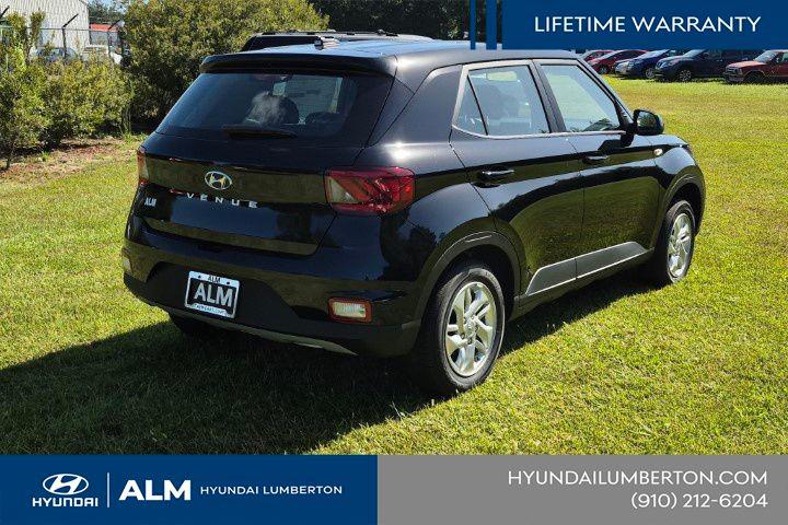 New 2026 Onyx Black Hyundai SE image 6