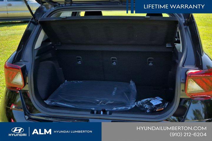 New 2026 Onyx Black Hyundai SE image 9