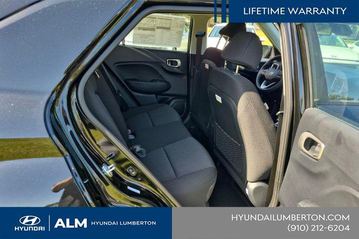 New 2026 Onyx Black Hyundai SE image 18