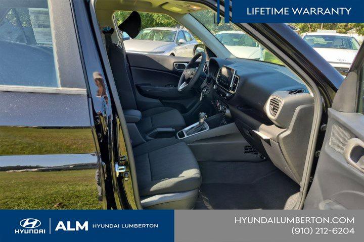 New 2026 Onyx Black Hyundai SE image 20