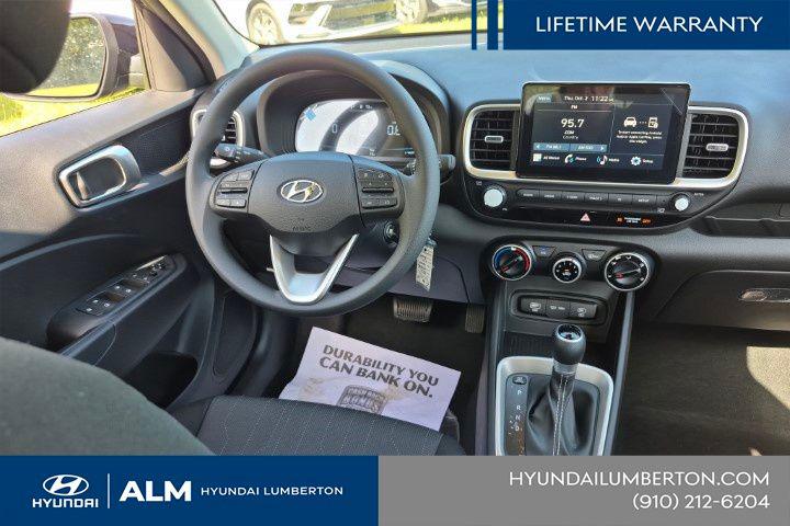 New 2026 Onyx Black Hyundai SE image 23