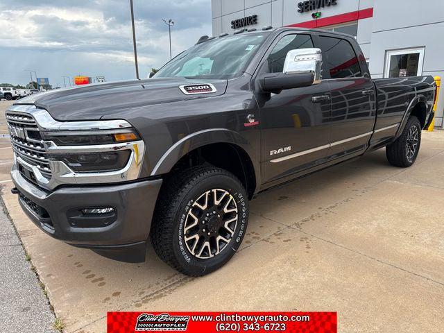 2026 RAM 3500 RAM 3500 LIMITED CREW CAB 4X4 8 BOX