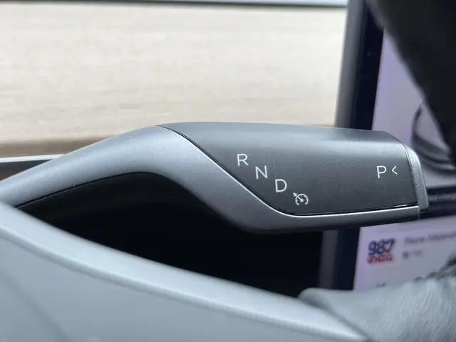 2021 Tesla Model 3 Standard Range Plus Rear-Wheel Drive