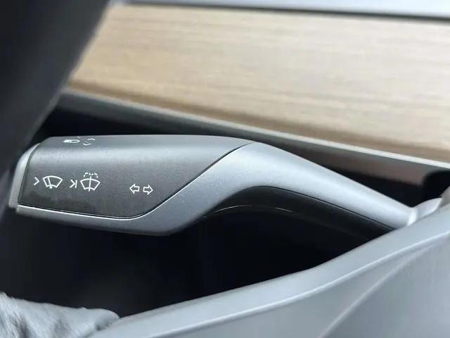 2021 Tesla Model 3 Standard Range Plus Rear-Wheel Drive