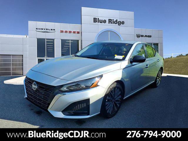 2025 Nissan Altima SV FWD