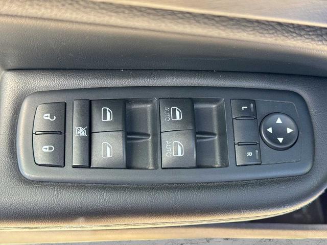 2016 Chrysler 200 S