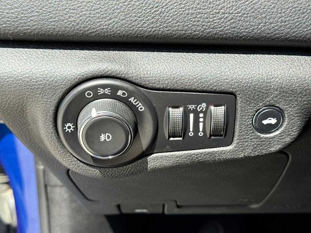 2016 Chrysler 200 S