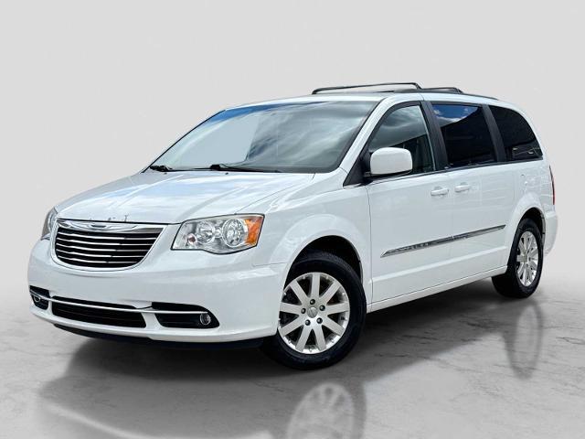2014 Chrysler Town & Country Touring for sale in Washington, MI