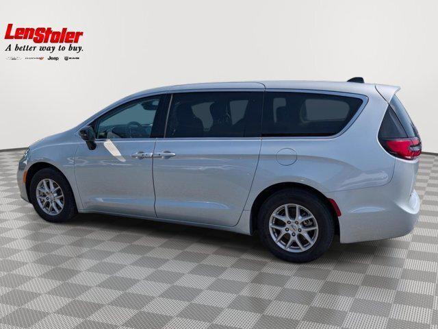 2024 Chrysler Pacifica Touring L 2024 Chrysler Pacifica Touring L