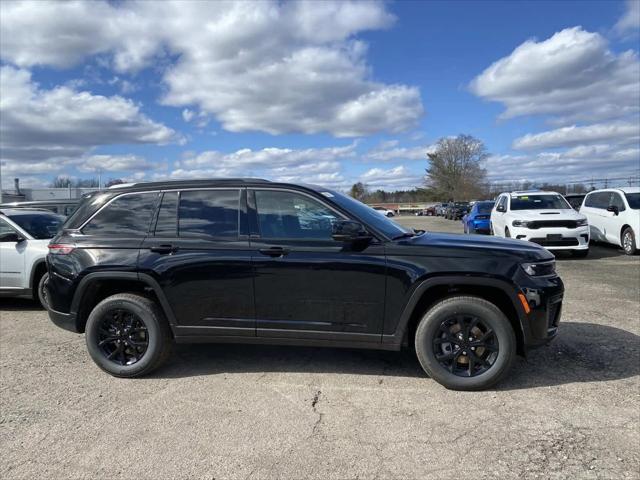 2026 Jeep Grand Cherokee GRAND CHEROKEE LAREDO ALTITUDE 4X4 2026 Jeep Grand Cherokee GRAND CHEROKEE LAREDO ALTITUDE 4X4