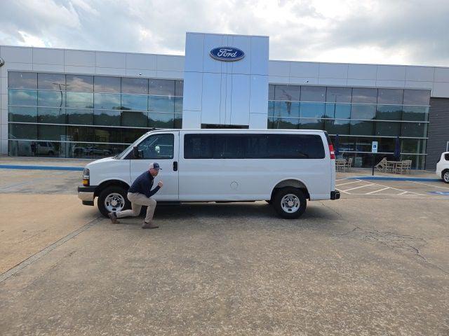 2025 Chevrolet Express Passenger RWD 3500 Extended Wheelbase LT for sale in Franklin, NC