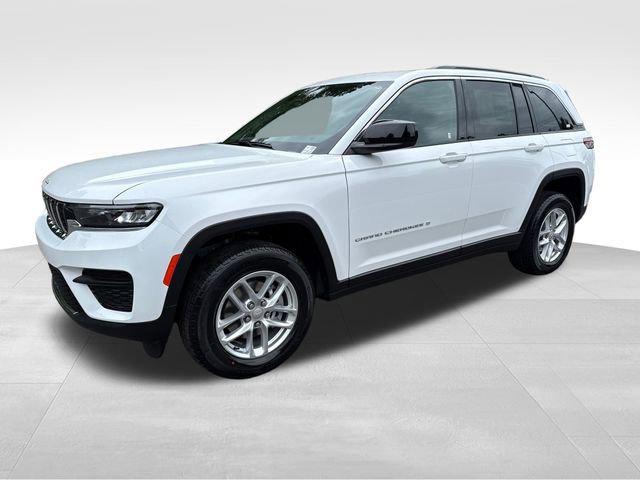 2026 Jeep Grand Cherokee GRAND CHEROKEE LAREDO 4X4 2026 Jeep Grand Cherokee GRAND CHEROKEE LAREDO 4X4