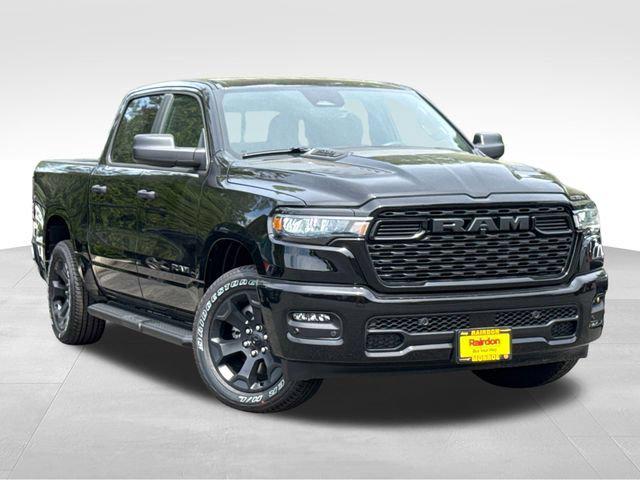 2026 RAM 1500 RAM 1500 EXPRESS CREW CAB 4X4 57 BOX